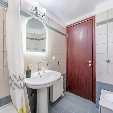 Starry Sky Luxury 4 Apartment