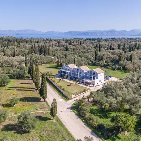 Starry Sky Luxury 4 Λευκίμμη